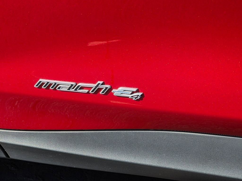 Used 2022 Ford Mustang Mach-E Select image 11