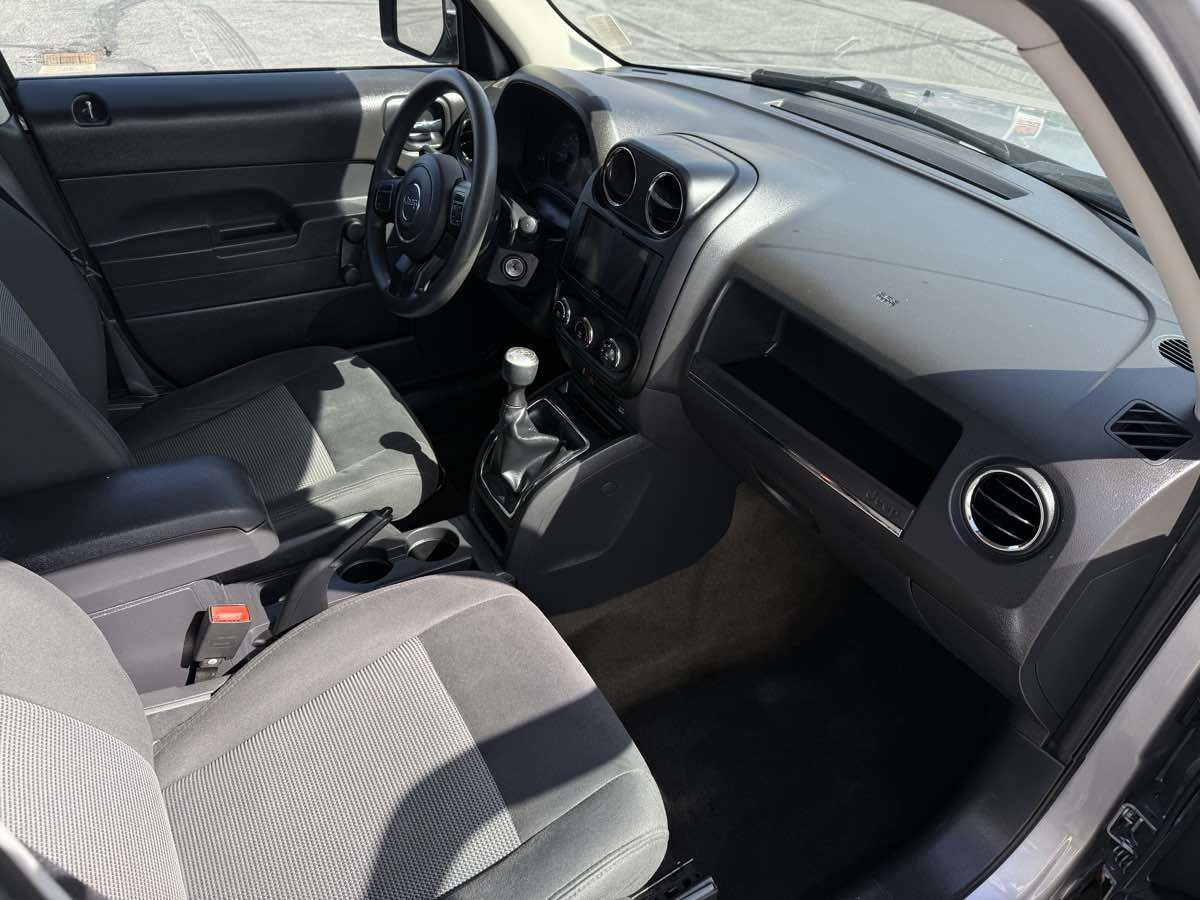 Used 2016 Jeep Patriot Sport image 17