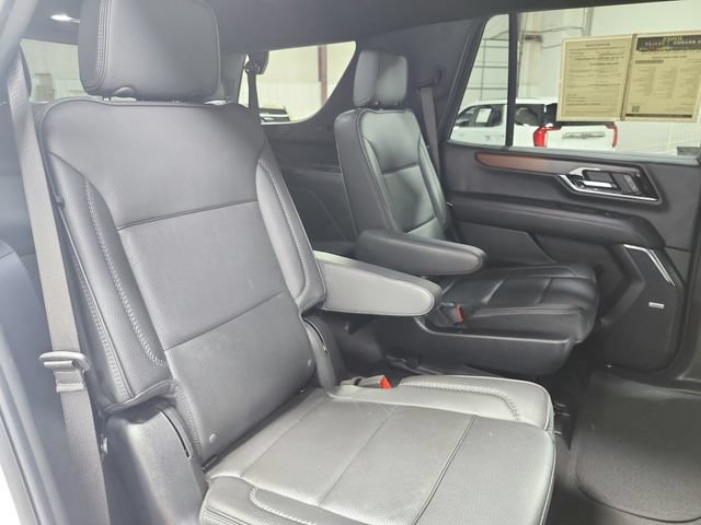 Used 2025 GMC Yukon Denali RWD image 44