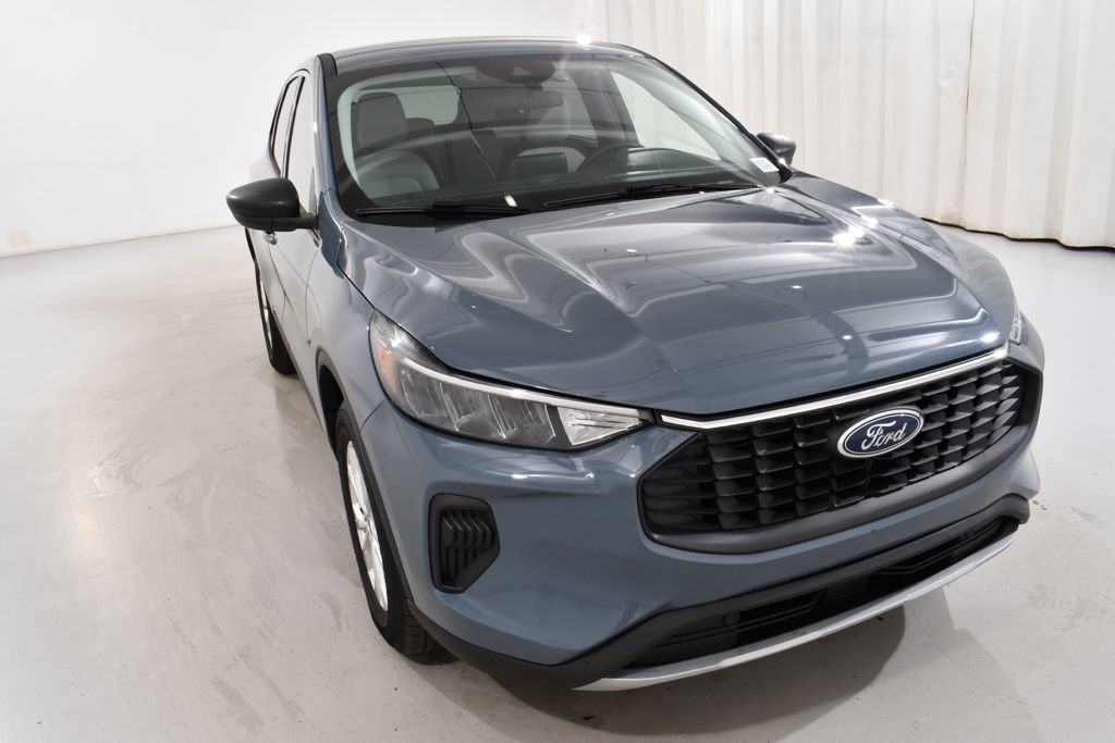 Used 2023 Ford Escape Active AWD/4WD image 4