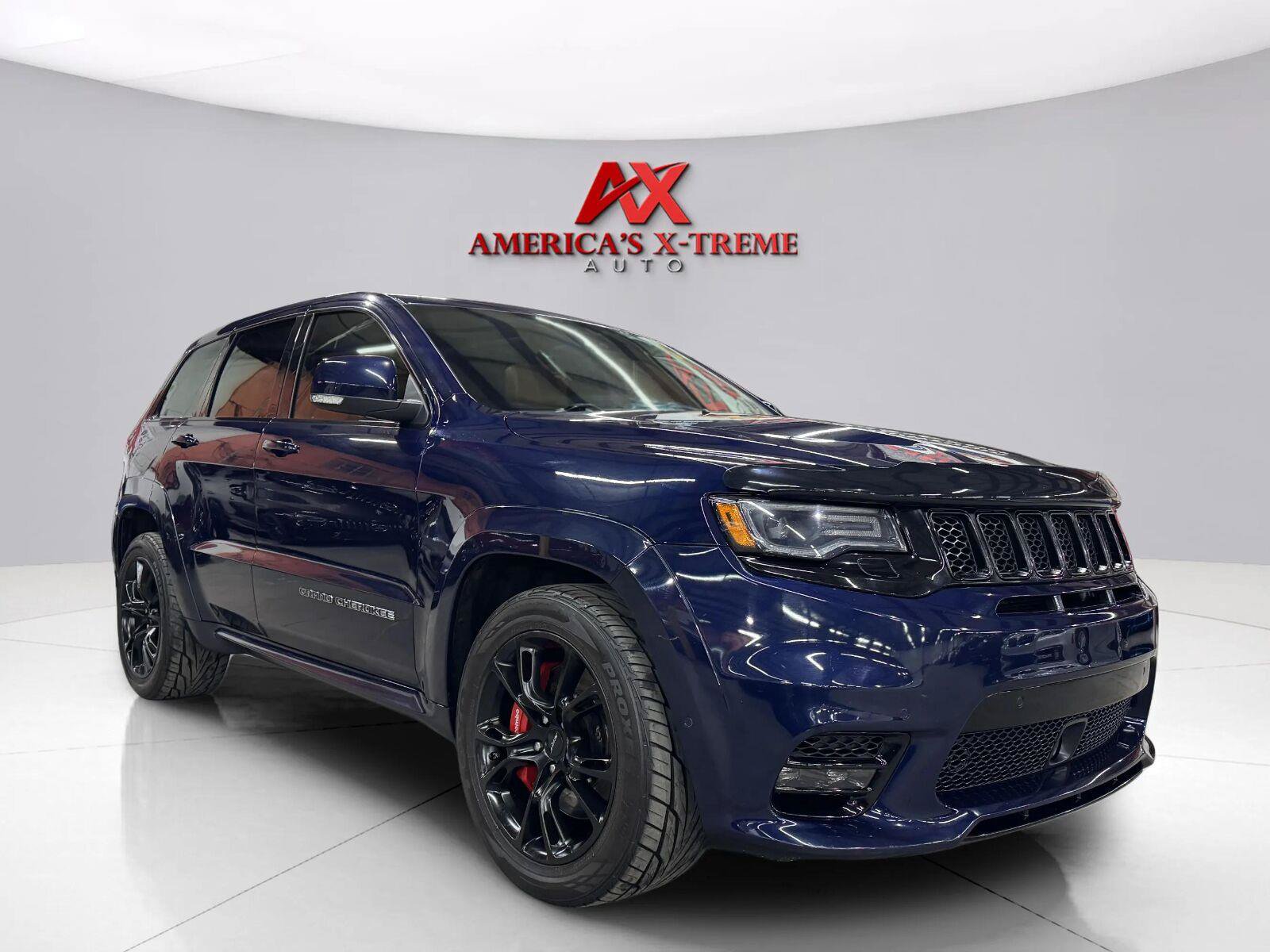 Used 2017 Jeep Grand Cherokee SRT AWD/4WD image 9