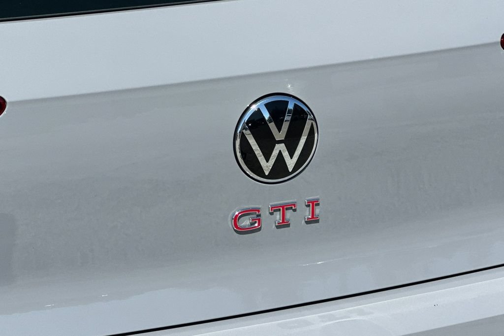 Used 2022 Volkswagen GTI Autobahn FWD image 26