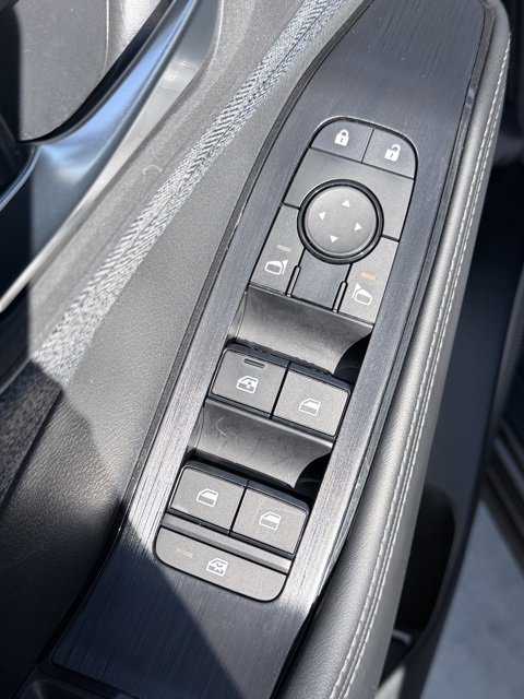 Certified 2023 Nissan Rogue SV image 22