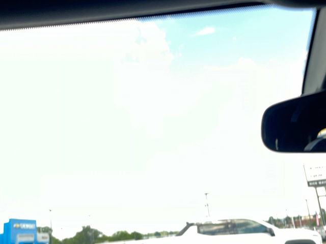 Certified 2022 Chevrolet Equinox RS w/ LPO, Floor Liner Package image 38