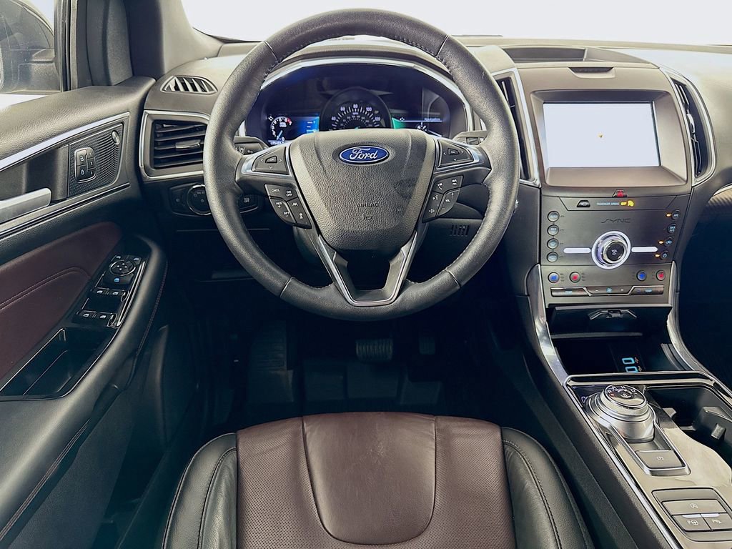 Used 2020 Ford Edge Titanium w/ Equipment Group 301A image 24