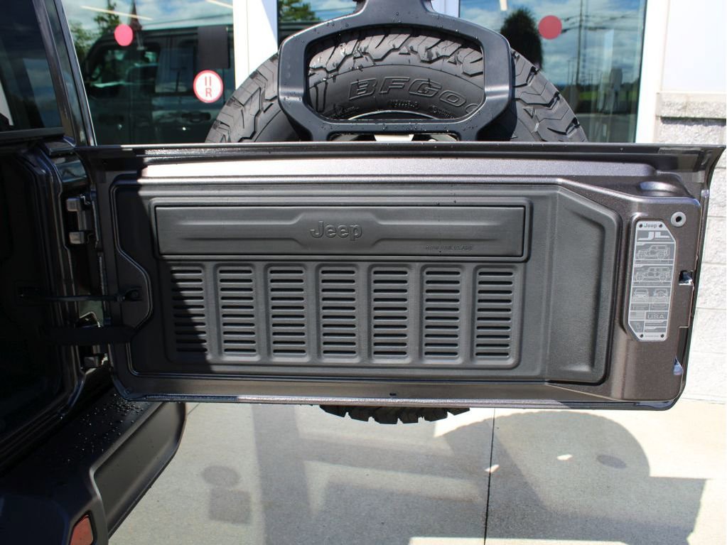 New 2025 Jeep Wrangler Unlimited Rubicon image 28