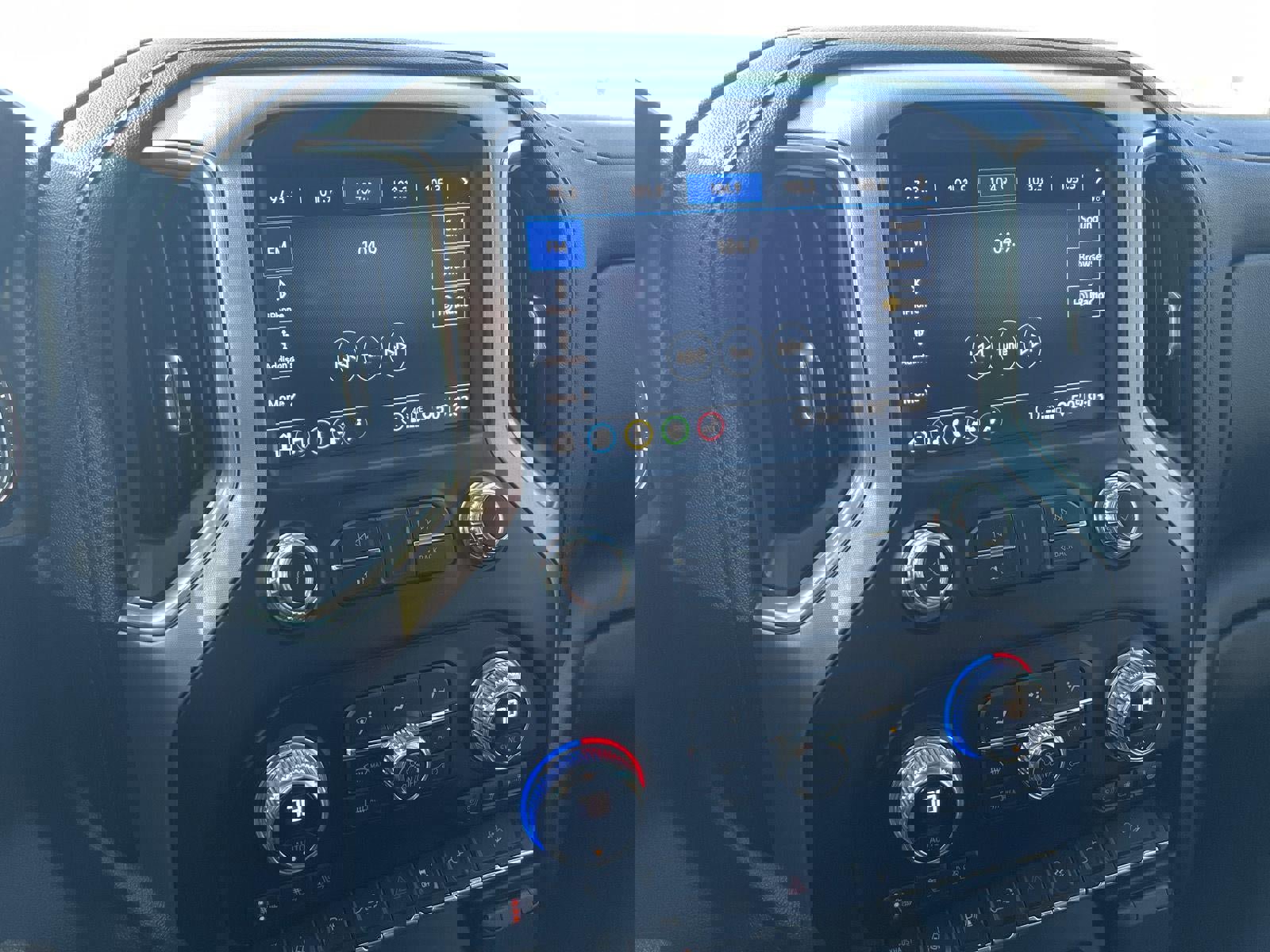 Used 2020 GMC Sierra 3500 SLT w/ SLT Convenience Package image 23