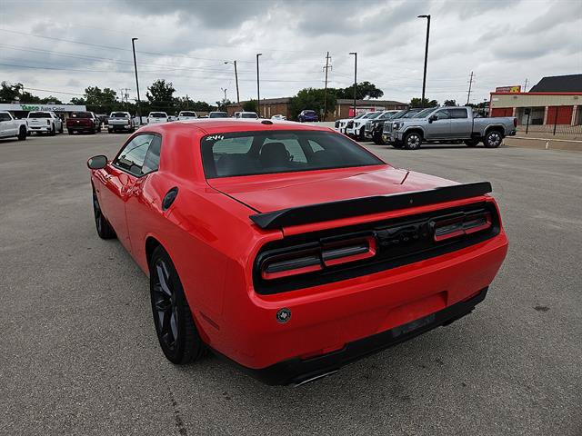 Used 2023 Dodge Challenger R/T w/ Blacktop Package RWD image 3
