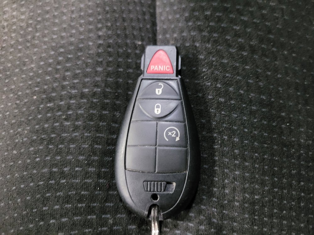 Used 2018 Dodge Grand Caravan SE FWD image 32