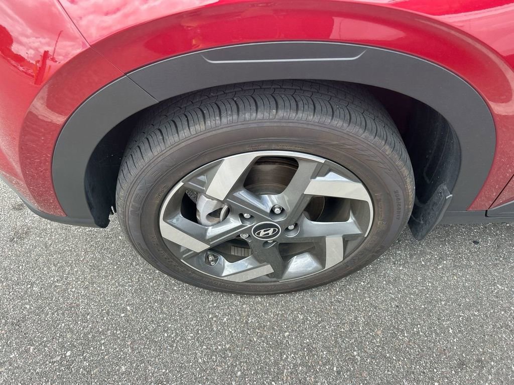 Certified 2024 Hyundai Venue Limited FWD image 5