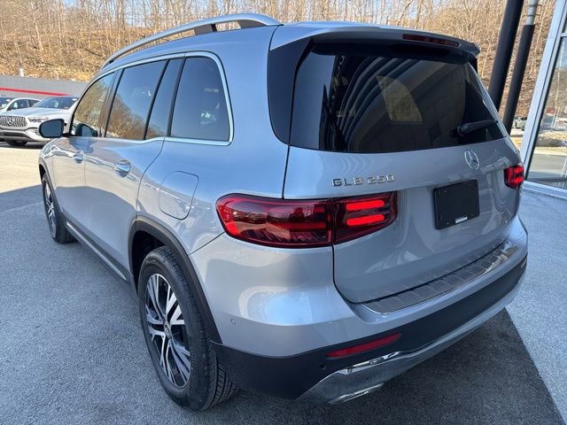 New 2026 Mercedes-Benz GLB 250 4MATIC image 3