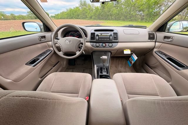 Used 2006 Toyota Camry LE FWD image 24