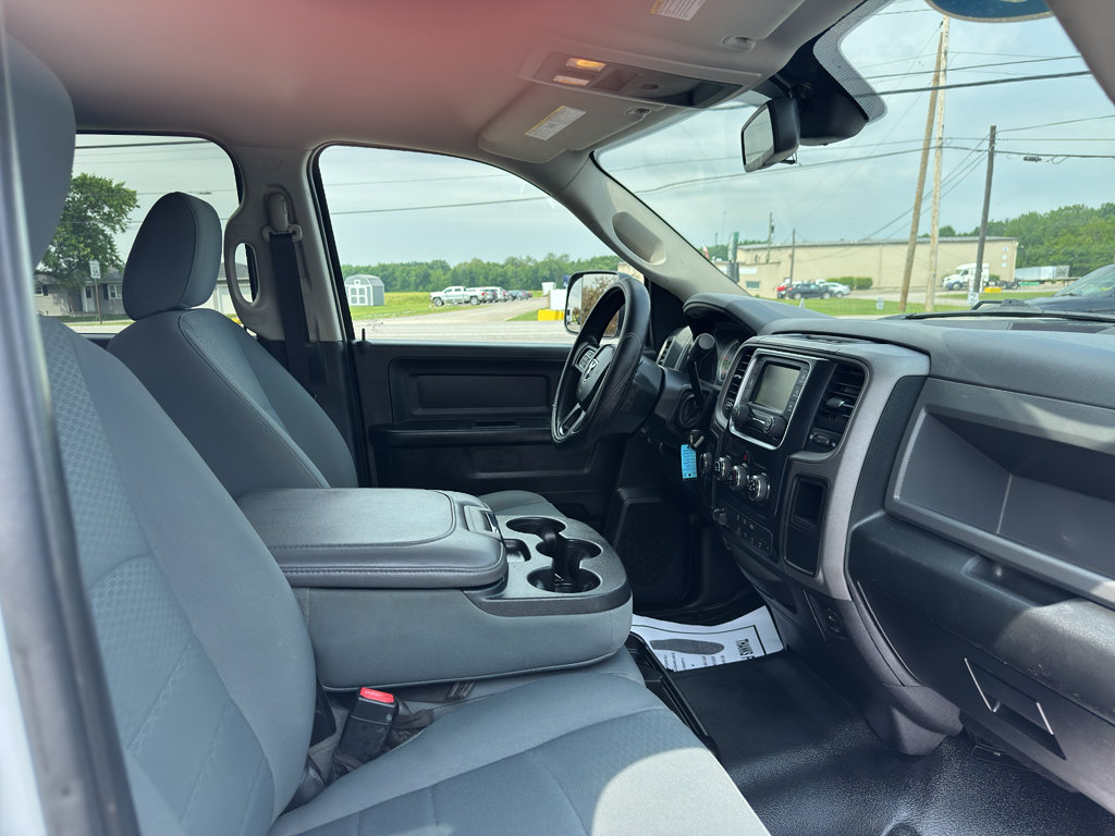 Used 2016 RAM 3500 Tradesman w/ Chrome Appearance Group AWD/4WD image 13