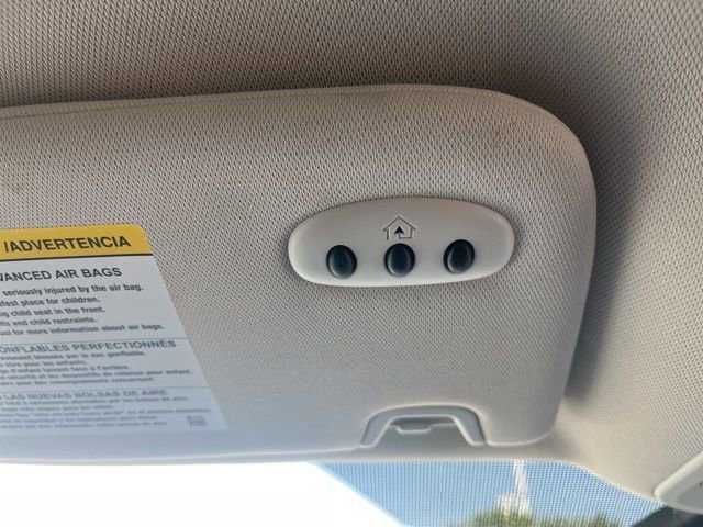 Used 2024 Ford Edge Titanium image 30