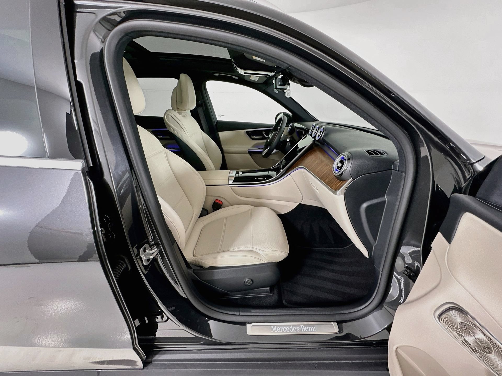 Certified 2026 Mercedes-Benz GLC 300 image 32
