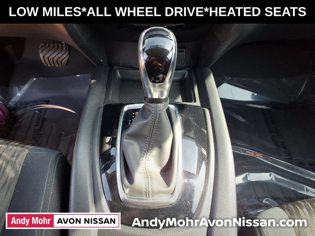 Used 2018 Nissan Rogue SV AWD/4WD image 28