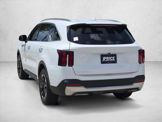 Used 2025 Kia Sorento S FWD image 8