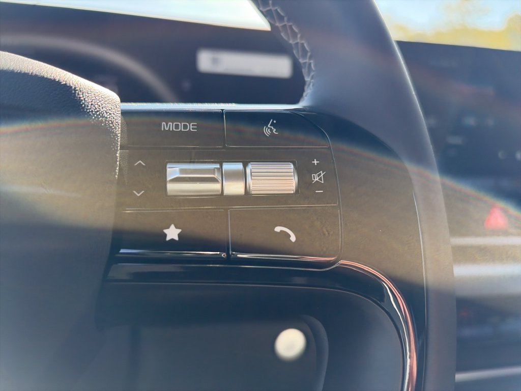 New 2027 Kia Carnival EX FWD image 13