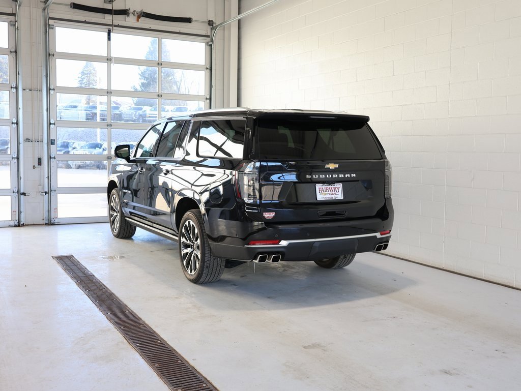 New 2025 Chevrolet Suburban High Country image 8