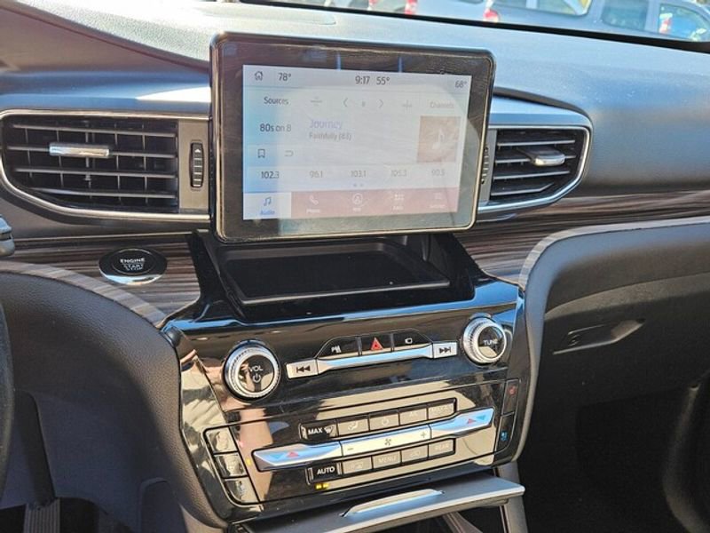 Certified 2023 Ford Explorer Limited w/ Equipment Group 301A RWD image 22