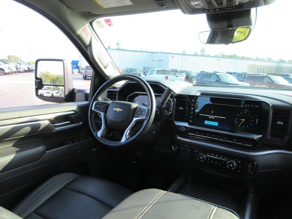Certified 2025 Chevrolet Silverado 3500 LTZ w/ LTZ Premium Package AWD/4WD image 29