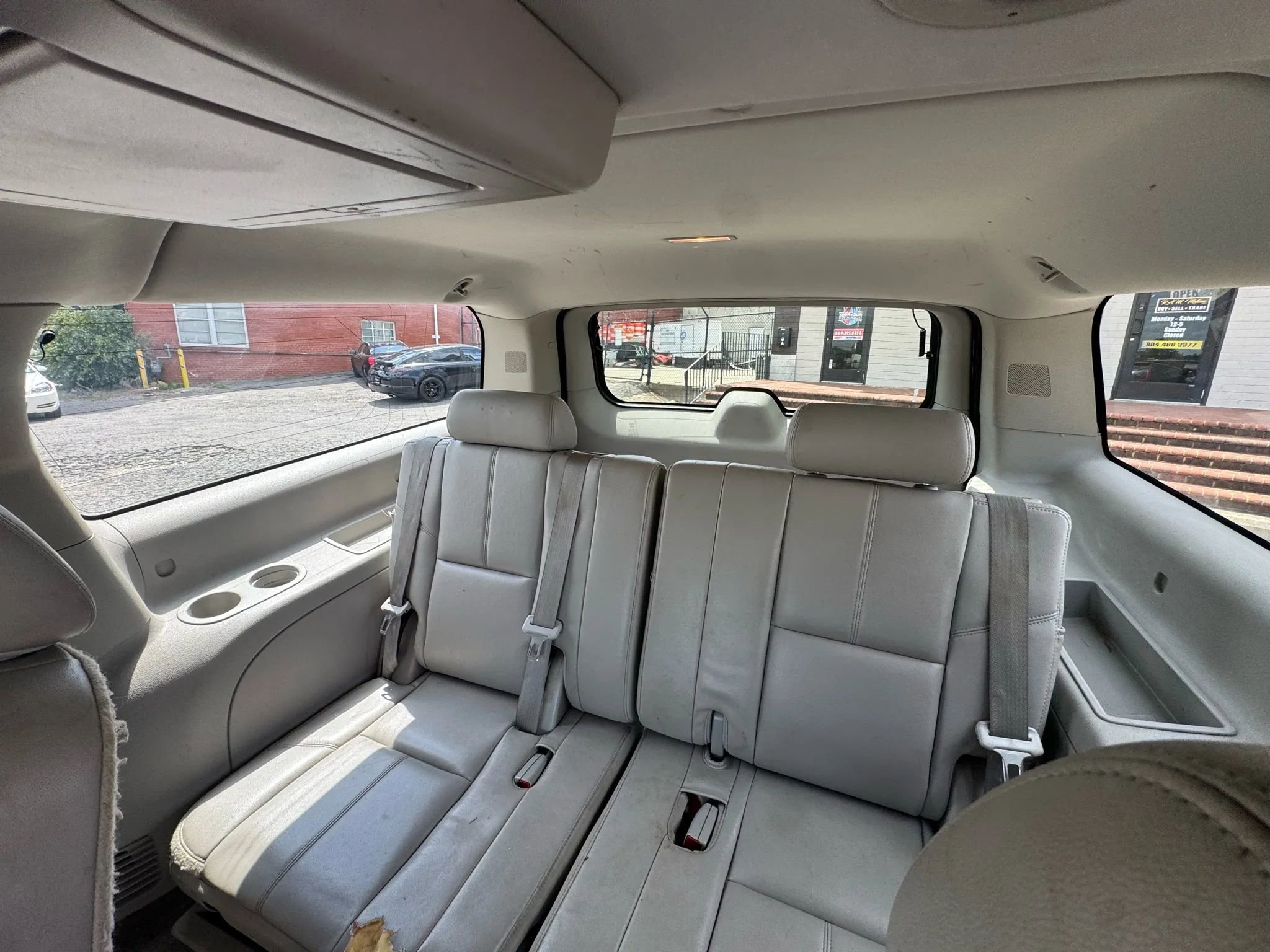 Used 2013 Chevrolet Suburban LT image 16