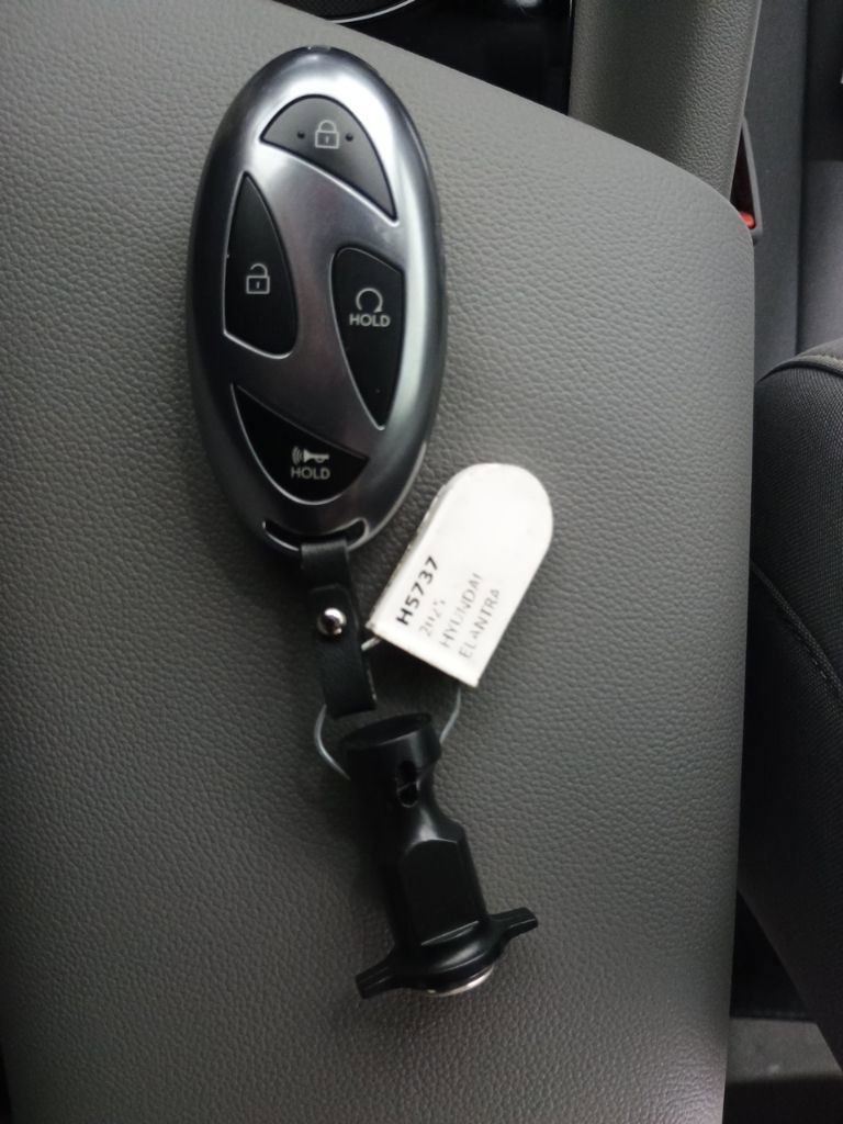 New 2025 Hyundai Elantra SEL FWD image 30