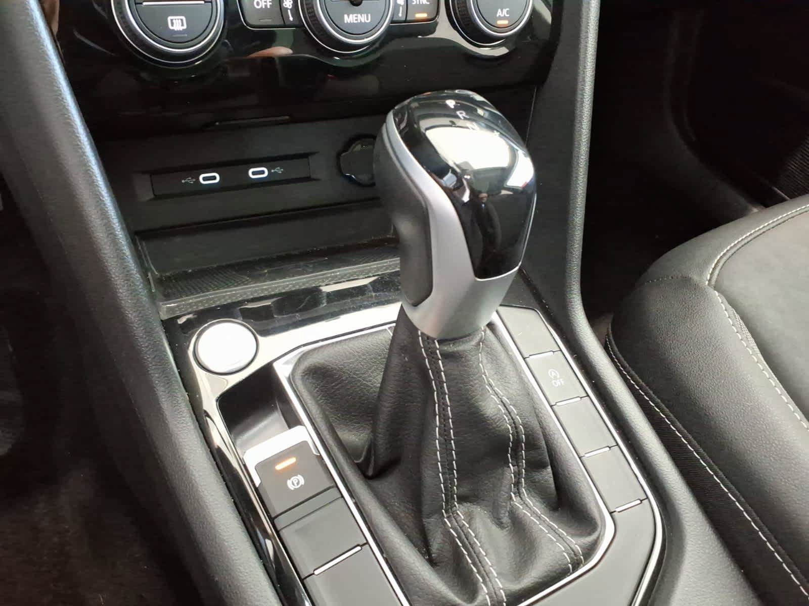 Used 2024 Volkswagen Taos SE AWD/4WD image 23