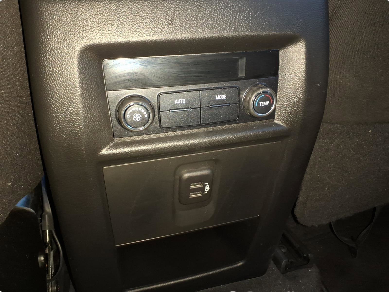 Certified 2021 Chevrolet Traverse LT image 17