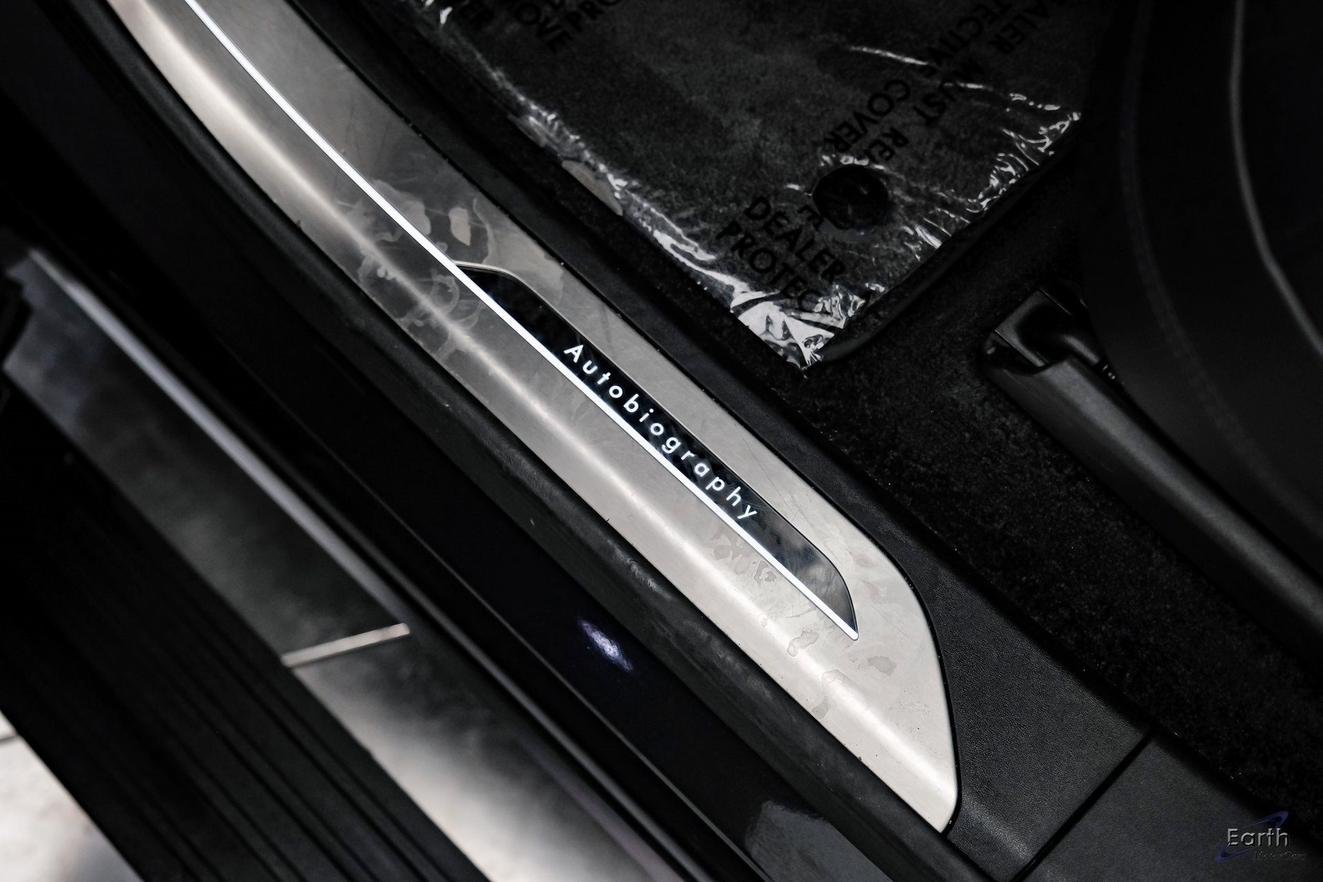Used 2023 Land Rover Range Rover Autobiography image 37