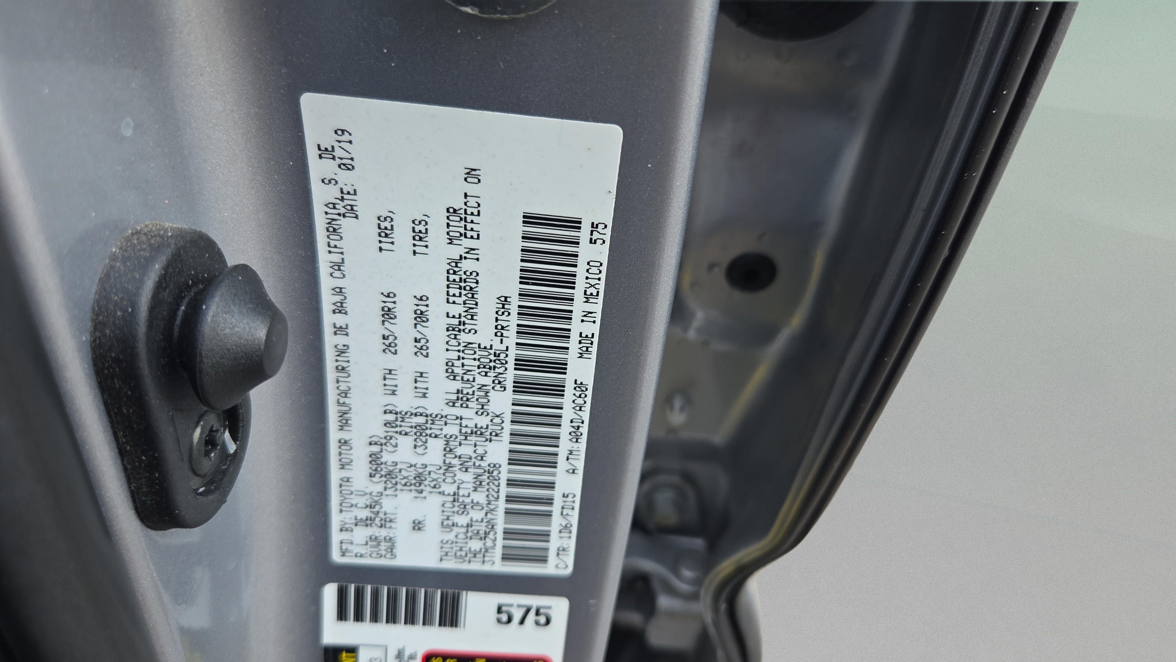 Used 2019 Toyota Tacoma TRD Off-Road AWD/4WD image 16