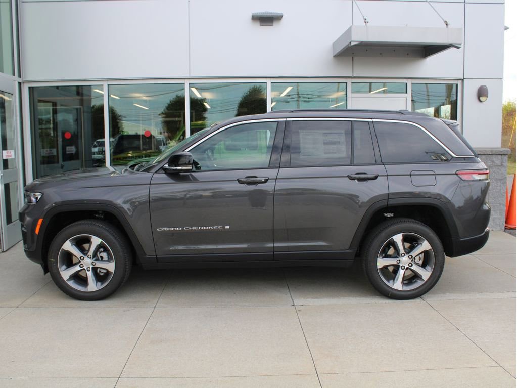 New 2025 Jeep Grand Cherokee Limited image 5