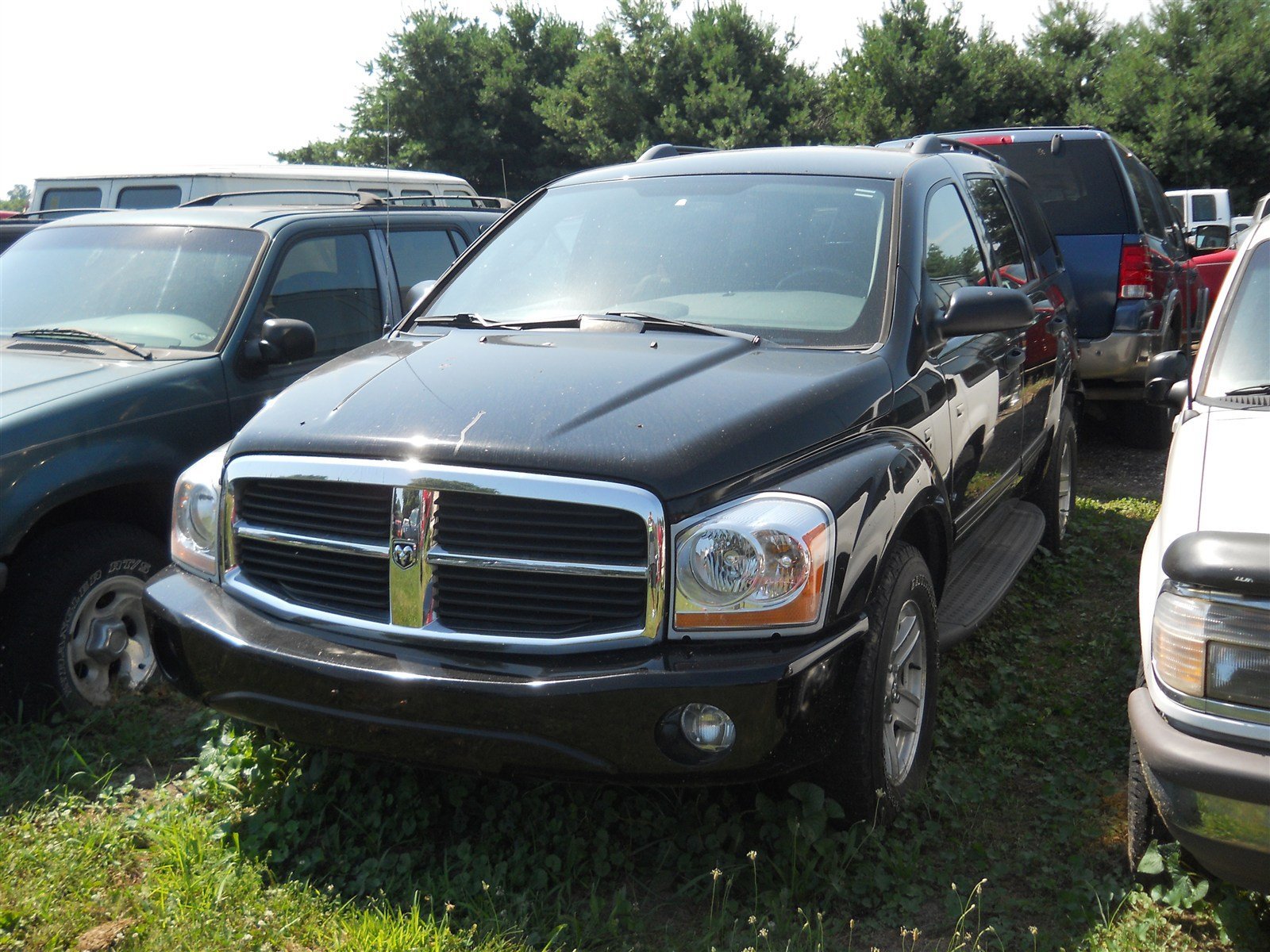 Used 2005 Dodge Durango SLT w/ Family Value Group AWD/4WD image 2