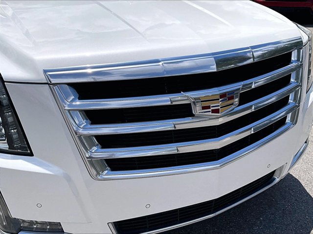 Used 2017 Cadillac Escalade ESV Luxury RWD image 27