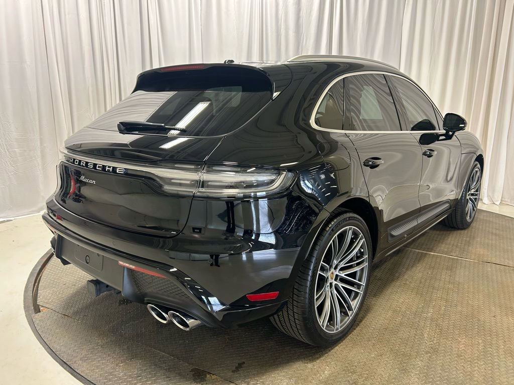 Certified 2023 Porsche Macan Turbo image 32