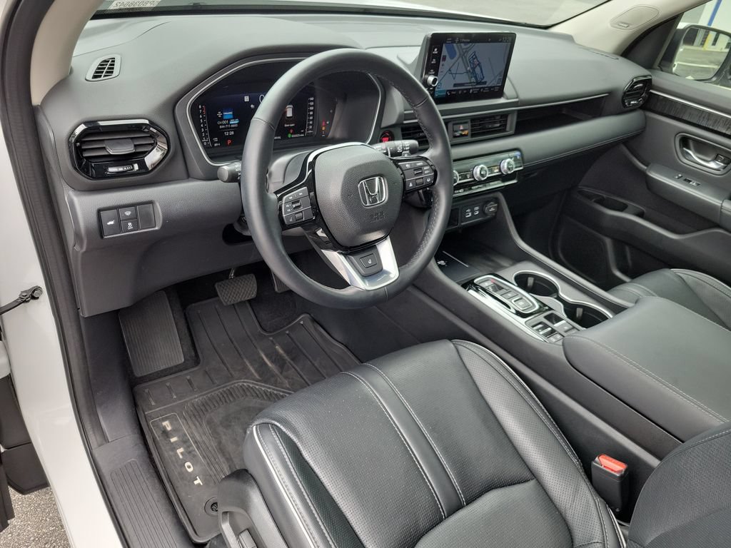 Certified 2023 Honda Pilot Elite image 26