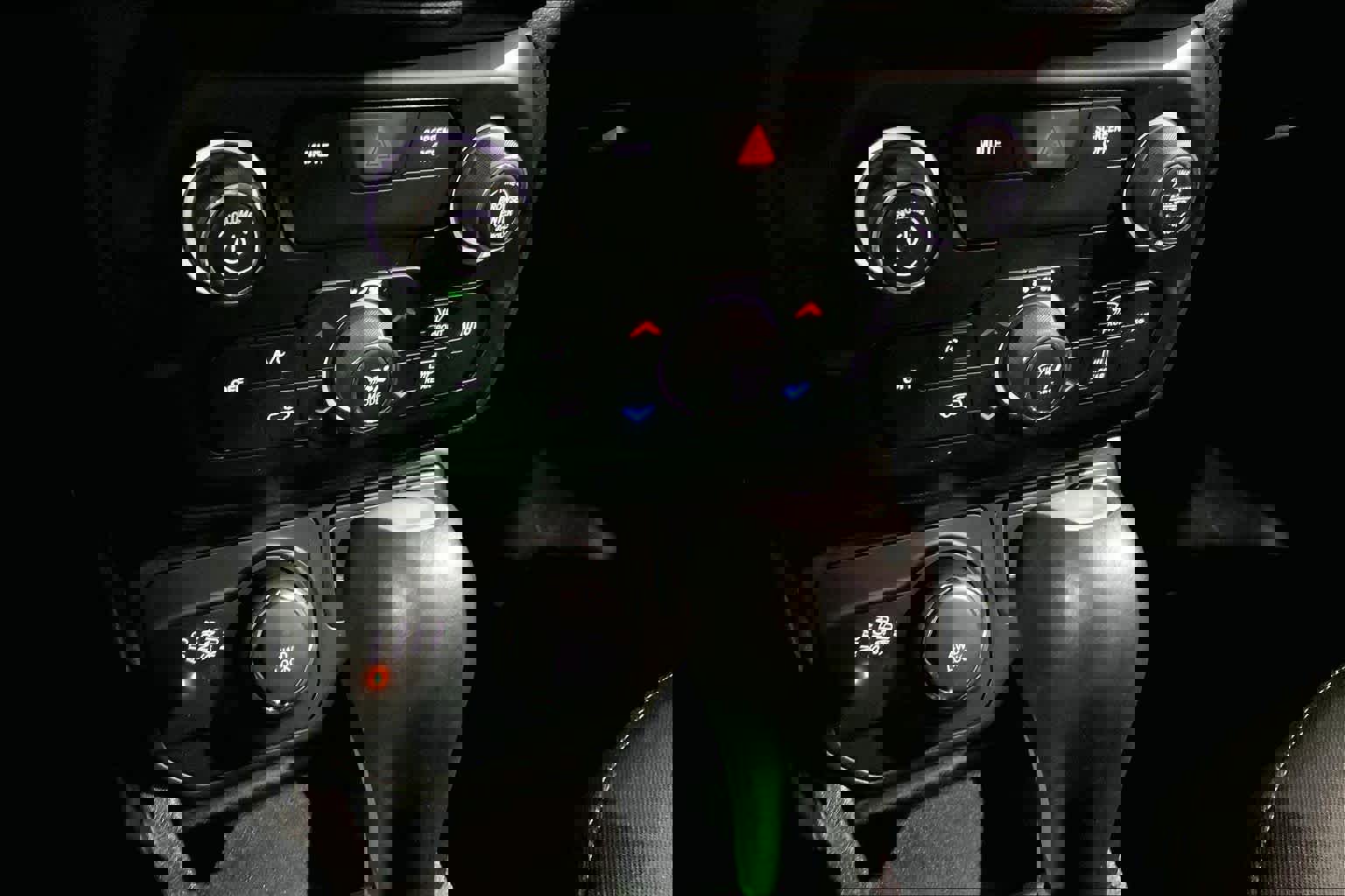 Used 2020 Jeep Renegade Altitude image 36