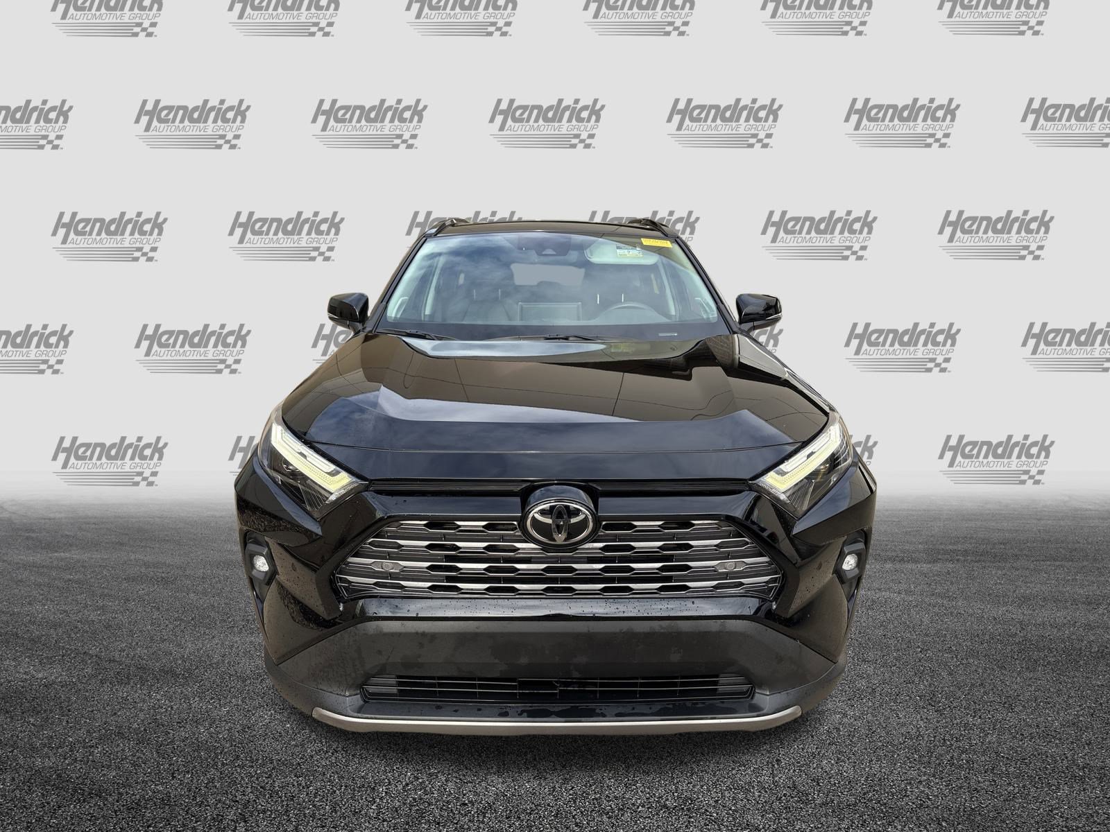 Used 2022 Toyota RAV4 Limited image 3