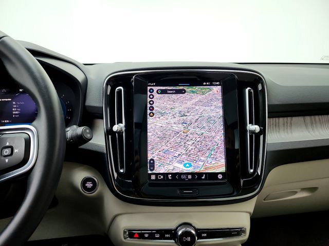 Certified 2023 Volvo XC40 B5 Plus w/ Protection Package Premier AWD/4WD image 24