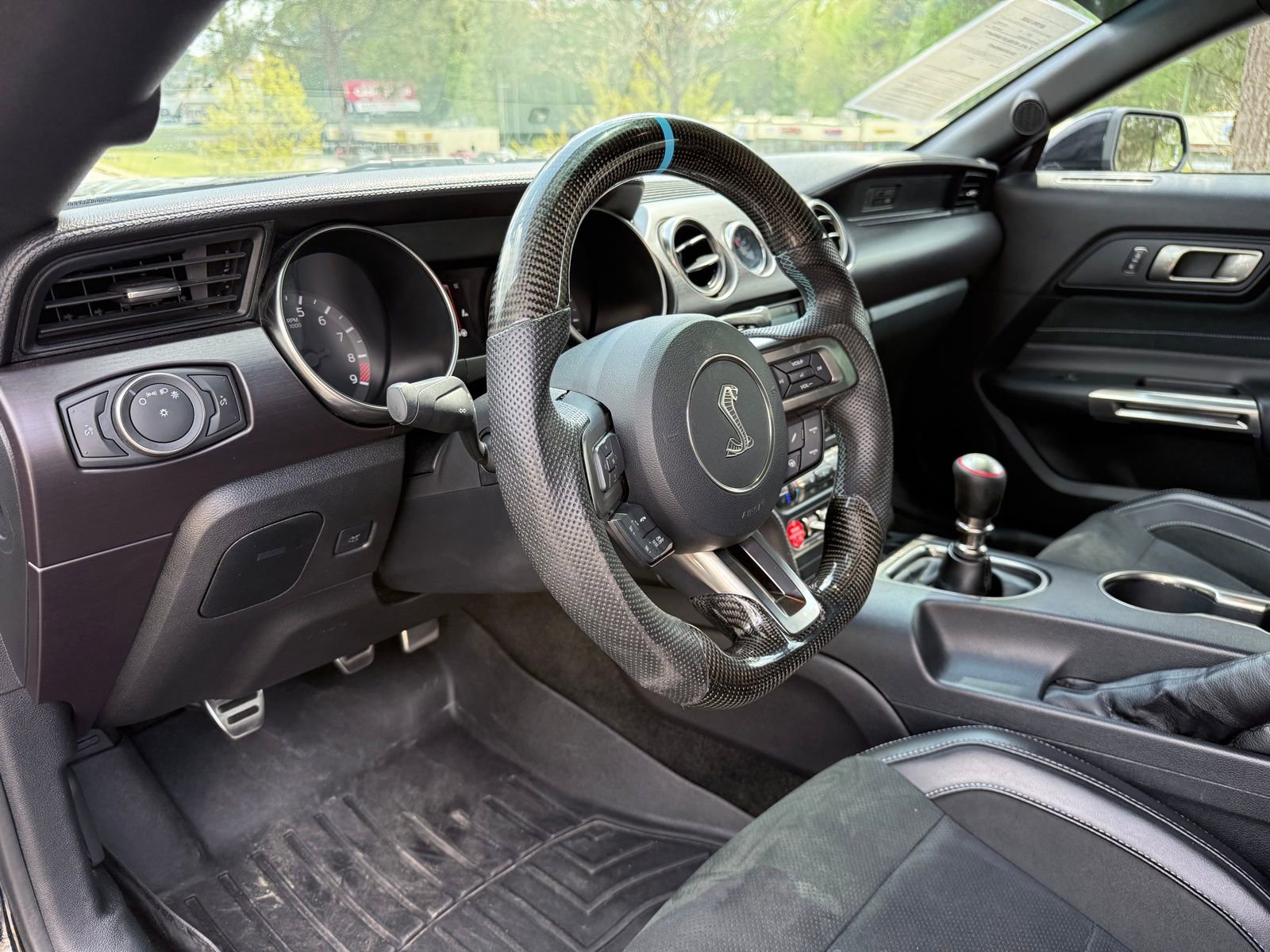 Used 2016 Ford Mustang Shelby GT350 w/ Technology Package image 22