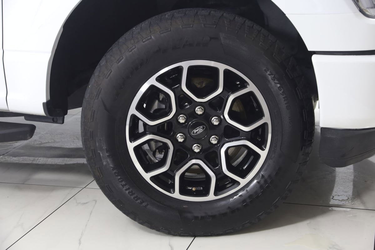 Used 2023 Ford F150 XLT w/ Equipment Group 302A High AWD/4WD image 15