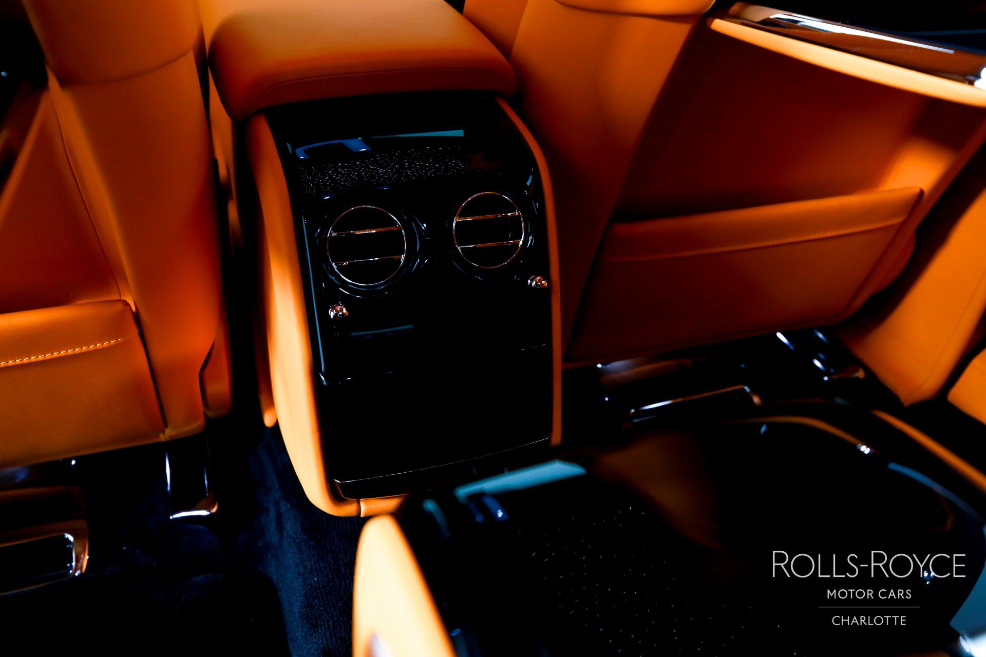 New 2027 Rolls-Royce Phantom Sedan RWD image 25