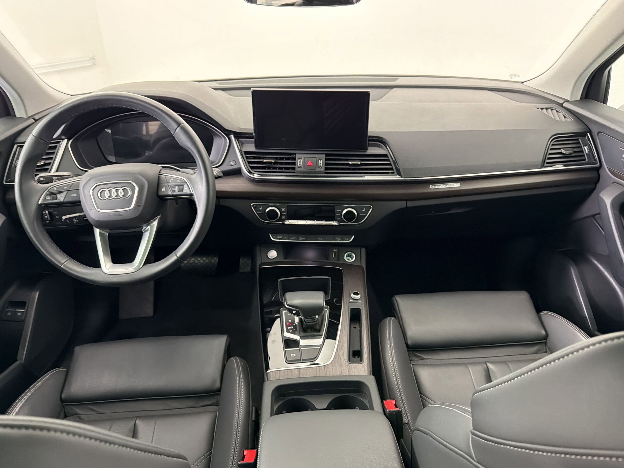 Used 2024 Audi Q5 e Premium AWD/4WD image 17