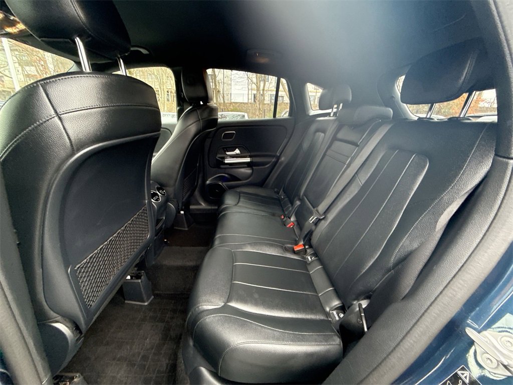 Used 2021 Mercedes-Benz GLA 250 4MATIC image 23