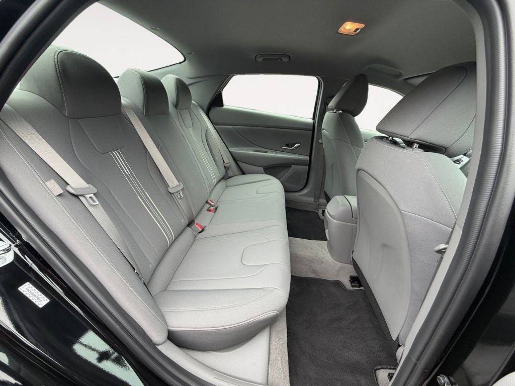 Used 2024 Hyundai Elantra SEL FWD image 23