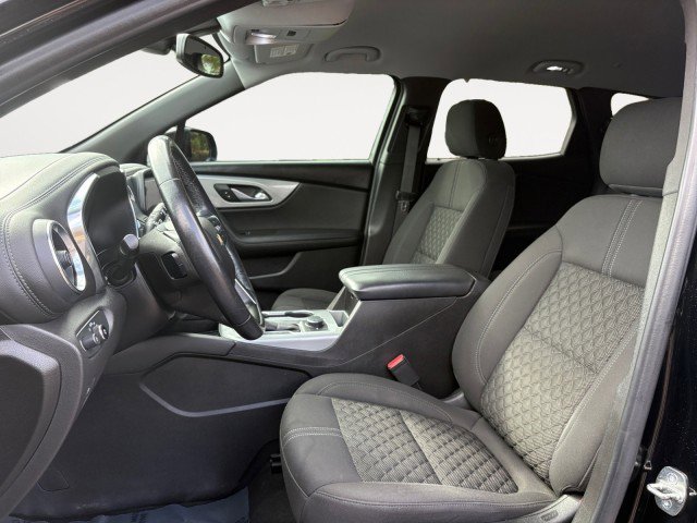 Used 2020 Chevrolet Blazer LT image 2