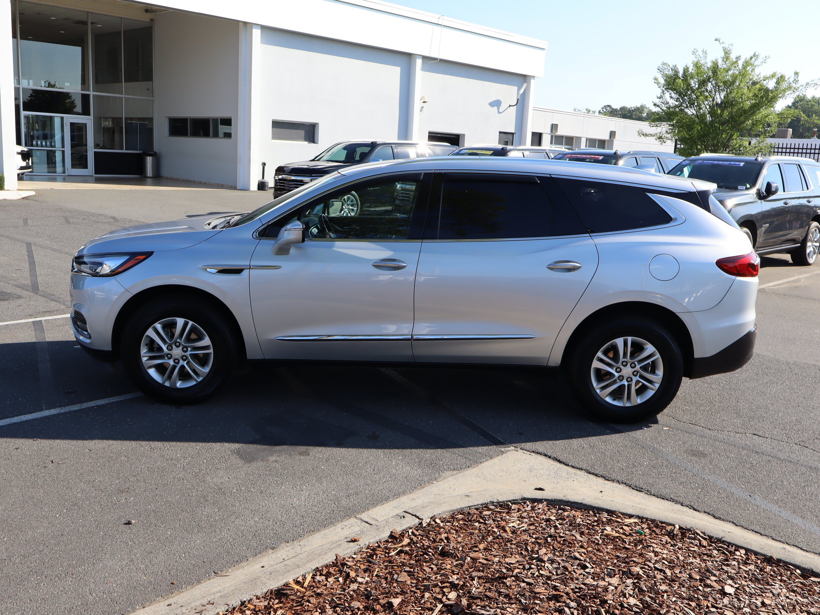 Used 2021 Buick Enclave Preferred FWD image 7