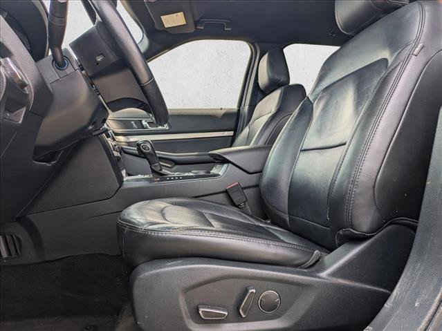 Used 2018 Ford Explorer XLT w/ Equipment Group 202A FWD image 15