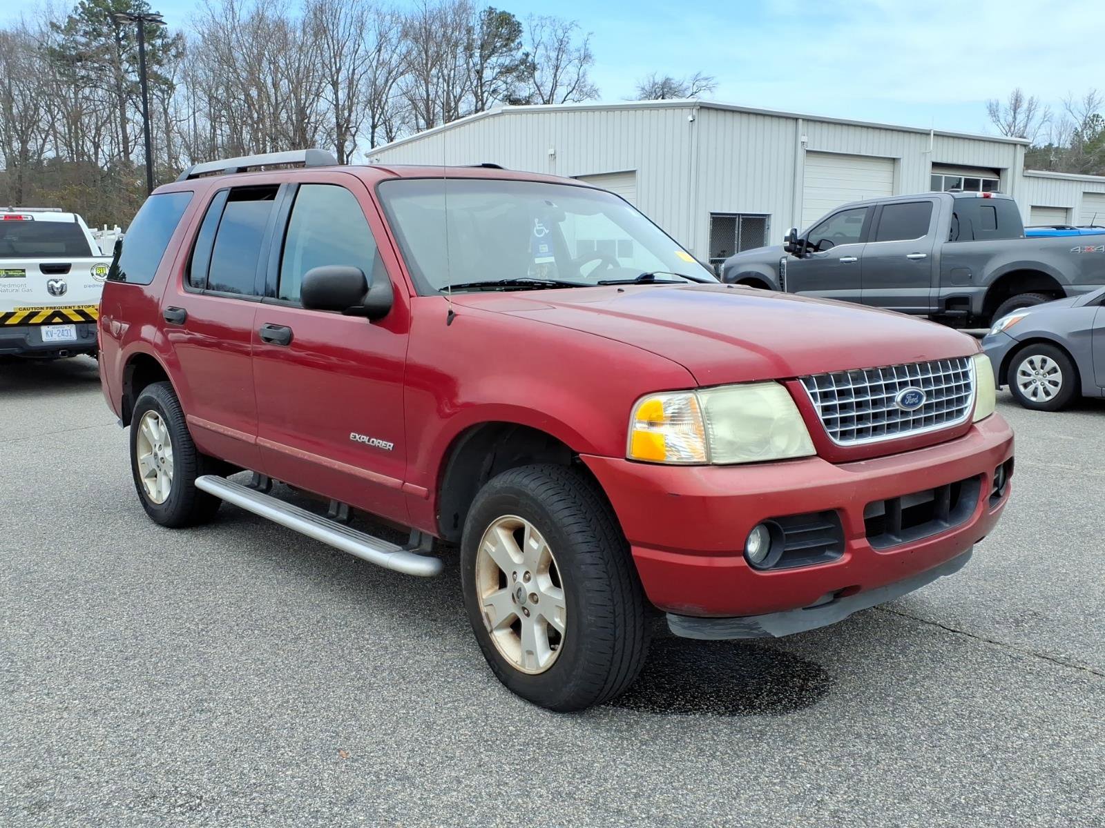 Used 2005 Ford Explorer XLT RWD image 3