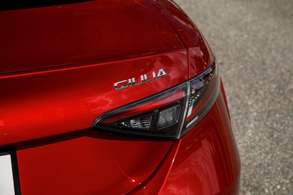 New 2025 Alfa Romeo Giulia AWD w/ Driving Assist Package image 11